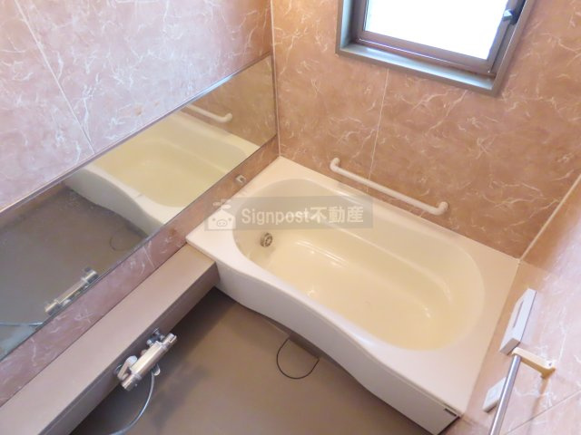 ダイアパレス長崎大学病院前の浴室