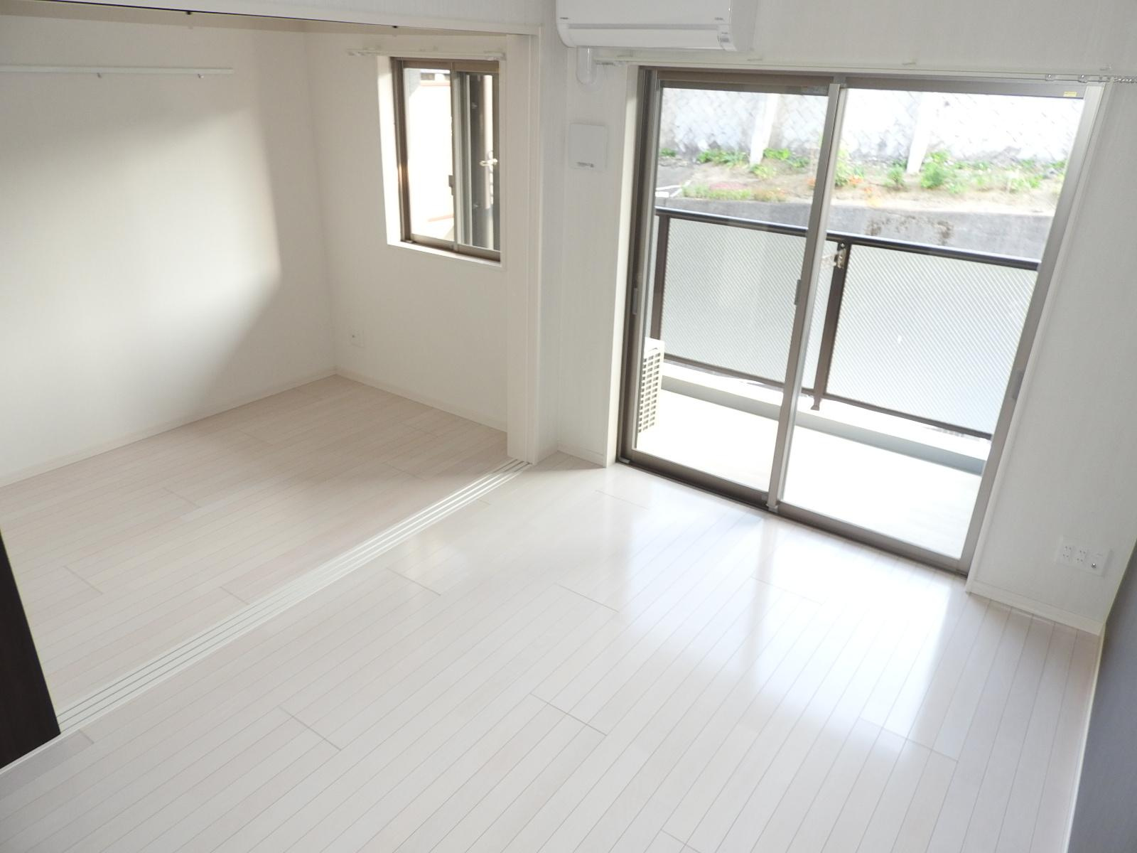 デ・クメール滑石の居間・リビング