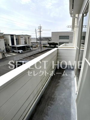 【バルコニー】 | コーポラスハミエール | バルコニーからの眺めを楽しみながら食事をしませんか