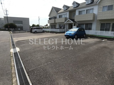 【駐車場】 | コーポラスハミエール | 駐車スペースもあります