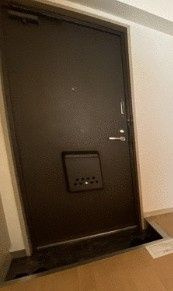 パルドモラールの玄関