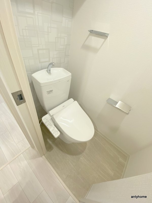 エスリードレジデンス大阪福島フロント 仲介手数料無料のトイレ