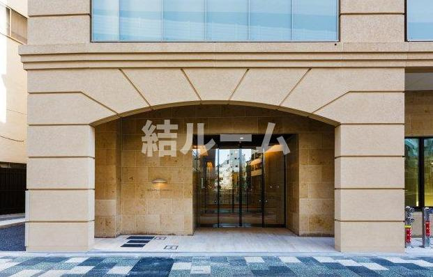 板橋区板橋４丁目の賃貸マンションのエントランス