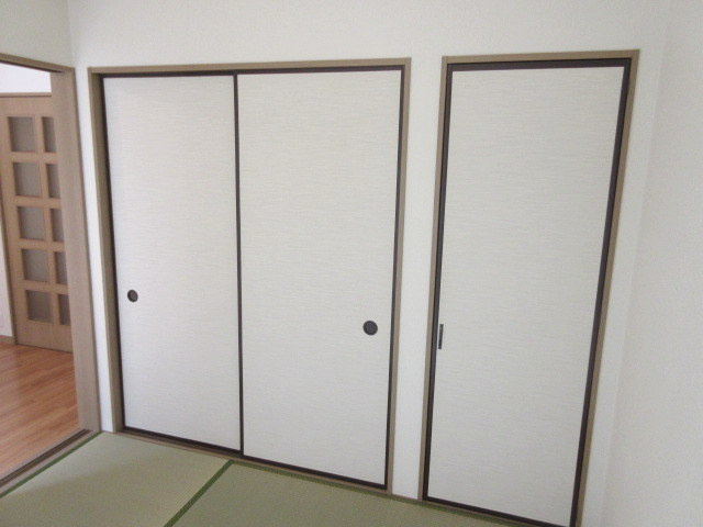 アベニュー城山Ａ棟の収納|★豊富な収納１間半★