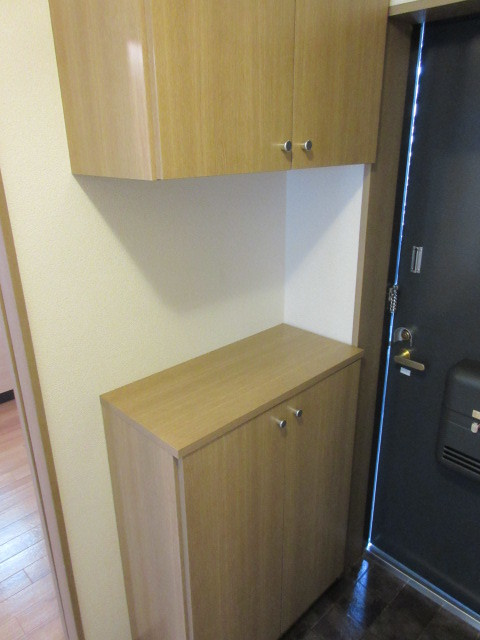 アベニュー城山Ａ棟の玄関|★シューズボックス★