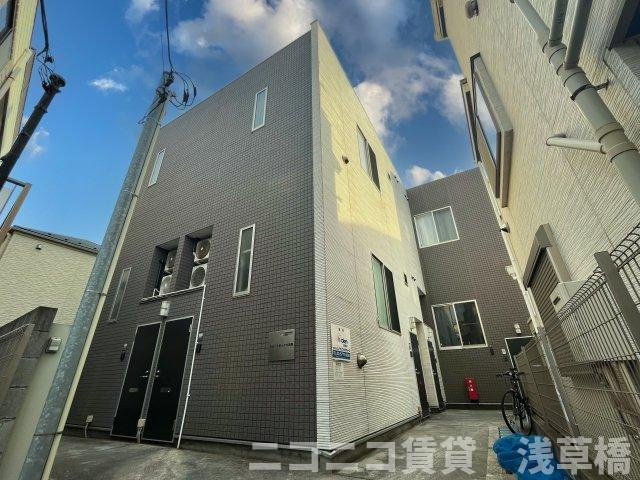 セレーナあらかわ遊園の外観