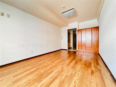 【居間・リビング】 | 関内ロイヤルガーデン