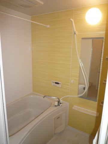 ウィステリアの浴室