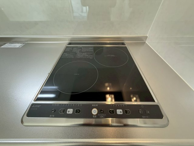 ソレイユビセレクト法蓮町Ⅲのキッチン