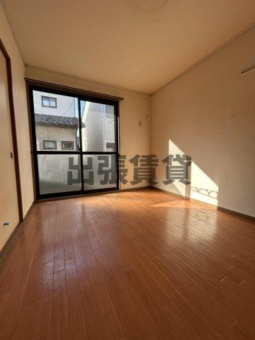 仲介手数料0円！！シャンブル稲生の洋室