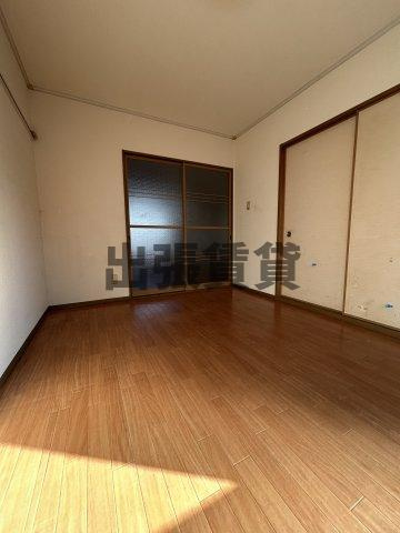 仲介手数料0円！！シャンブル稲生の洋室