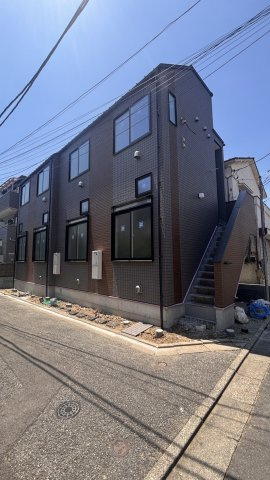 AVAND 北千住の外観