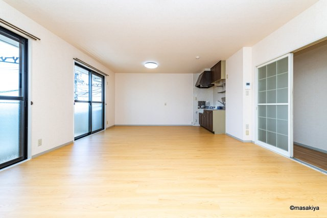 セジュール中道の居間・リビング