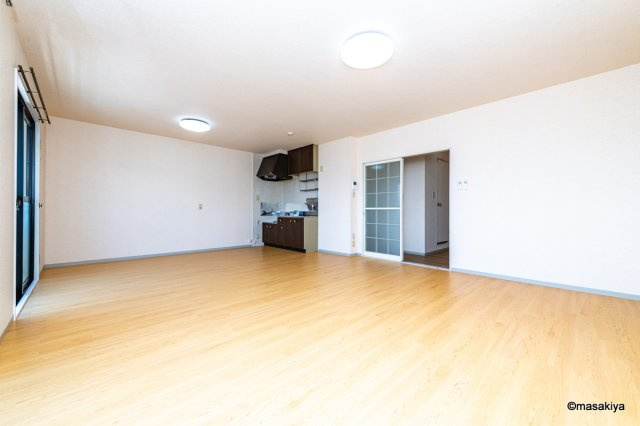 セジュール中道の居間・リビング