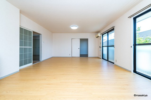 セジュール中道の居間・リビング