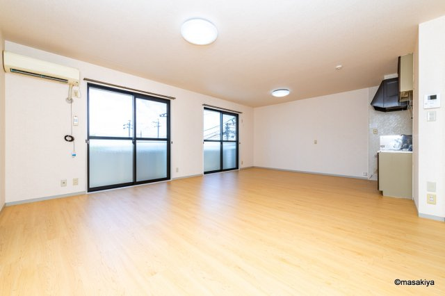 セジュール中道の居間・リビング