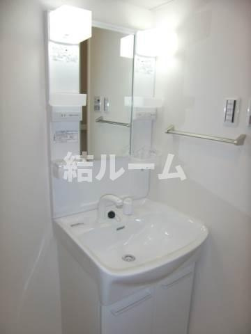 板橋区成増３丁目のアパートの洗面所