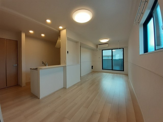 グランド　オーヴェスト　妻鹿2の居間・リビング