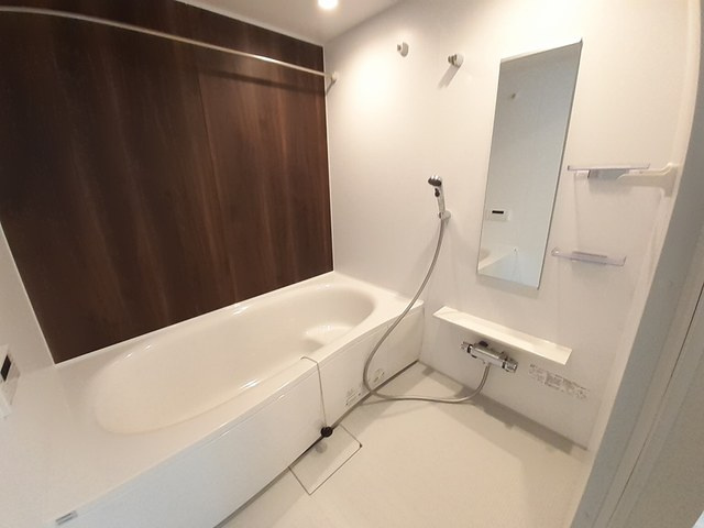 グランド　オーヴェスト　妻鹿2の浴室