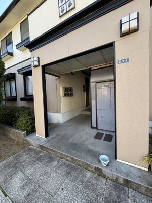 【エントランス】 | サンビレッジ岩井D