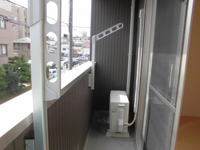 エテルナ瑞江のバルコニー