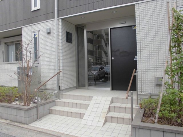 エテルナ瑞江のエントランス