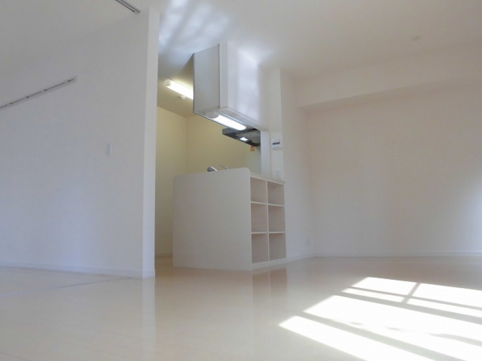 エテルナ瑞江の居間・リビング