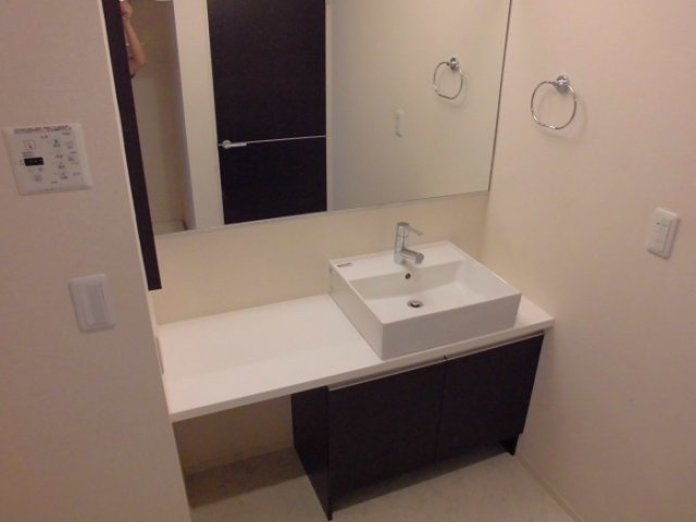 エテルナ瑞江の洗面所