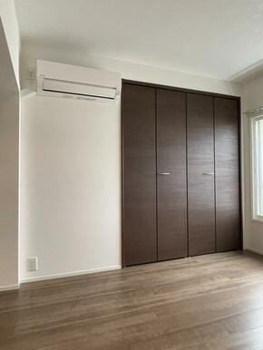 上尾富士見中層住宅5号棟の洋室|落ち着いた色調の洋室です