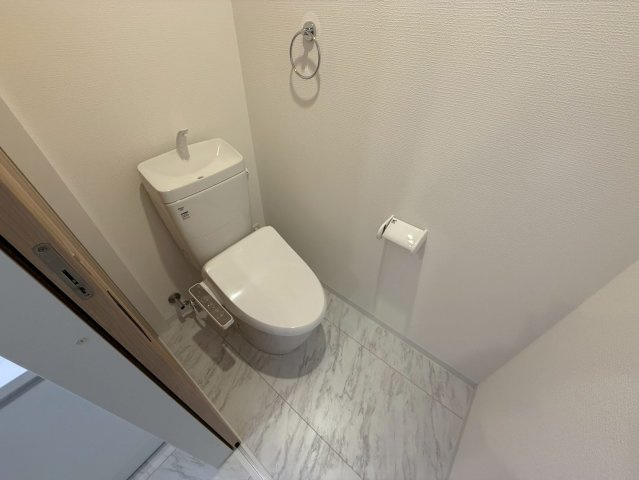 ソレイユビセレクト法蓮町Ⅲのトイレ