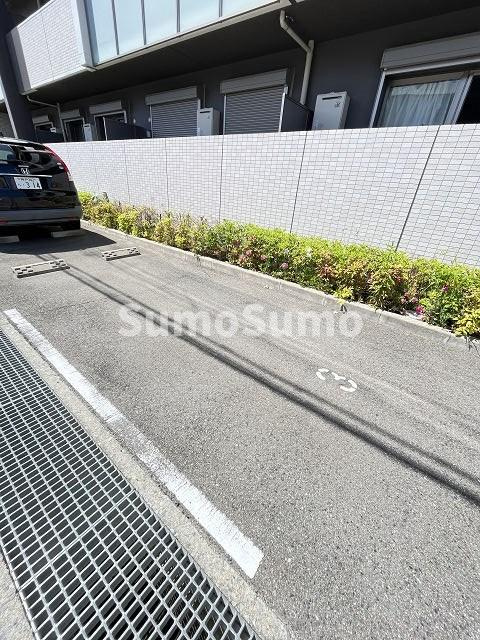 ルーナクレシェンテの駐車場|駐車スペースもあります