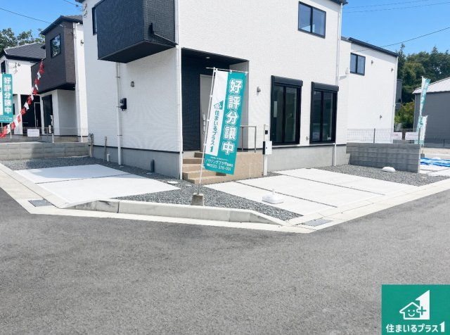 ■神戸市北区西山　第1期　新築一戸建ての駐車場|２台分の駐車スペース有り！急な来客でも安心です！

