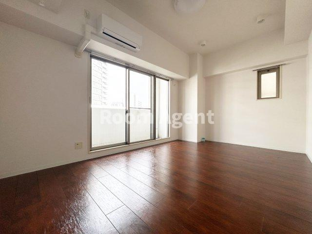 AHビルの居間・リビング