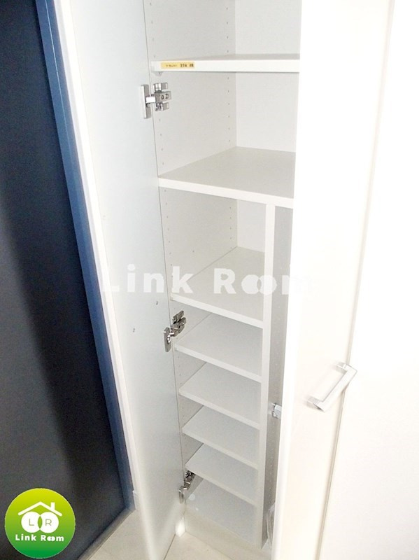 コンフォリア清澄白河サウスの玄関