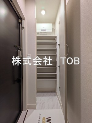 【玄関】 | Chateau Avenir　調布 | シューズボックス