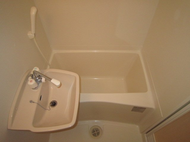 レオパレスＧｒａｃｅの浴室