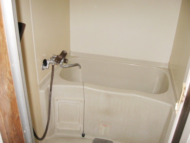 エスパシオ本町の浴室|コンパクトで使いやすいお風呂です