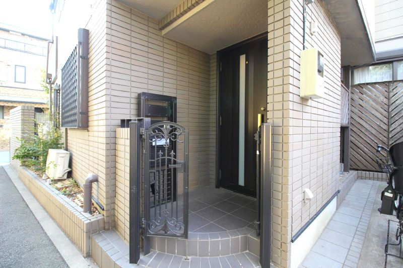 代田5丁目戸建のエントランス