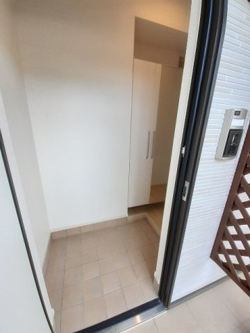 キャンディーの玄関|収納もある玄関です