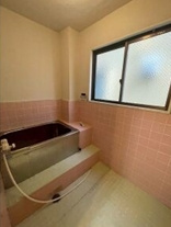 大和田店舗付住宅の浴室