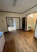 大和田店舗付住宅の内装