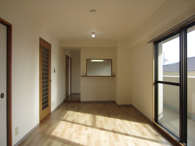 【居間・リビング】