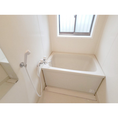 【浴室】 | コーポWATANABE | 日々の疲れを癒すお風呂付です