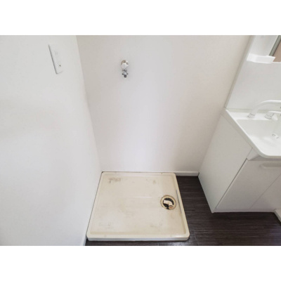 【内装】 | コーポWATANABE | 明るい室内です