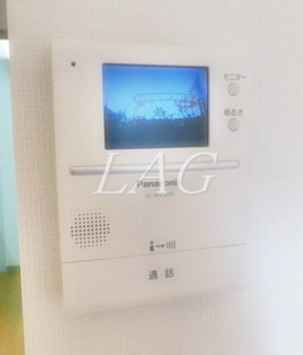 【セキュリティ】 | セレ西尾久 | モニター付きインターホンになります。