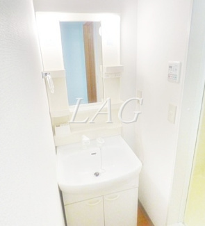 【洗面所】 | セレ西尾久 | 独立洗面台になります。