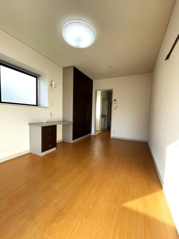 カレッジテラスの洋室