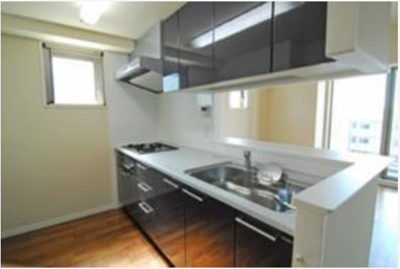 【キッチン】 | エスティメゾン豊洲レジデンスA | コンパクトなキッチンで掃除もラクラク