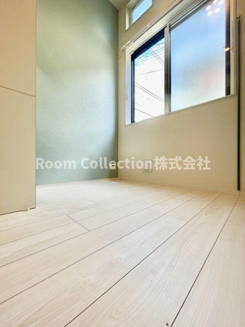 AVAND北千住の居間・リビング