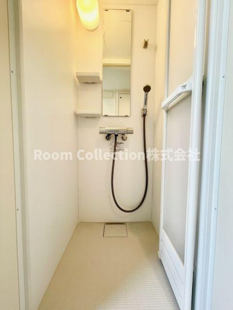 AVAND北千住の浴室